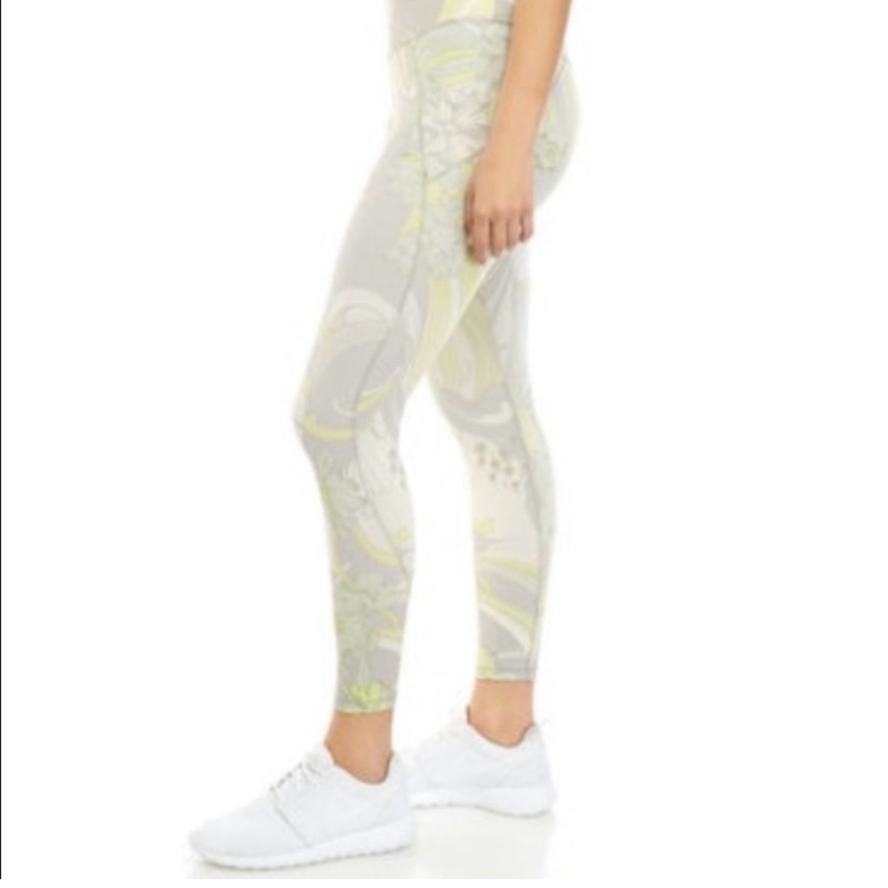 Free People Wave Crush Leggings Yoga NWT